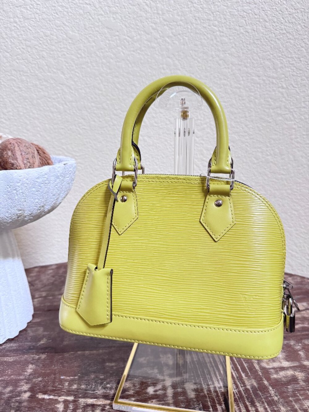 Louis Vuitton Alma BB Epi Citron Lime Green Leather + Auth